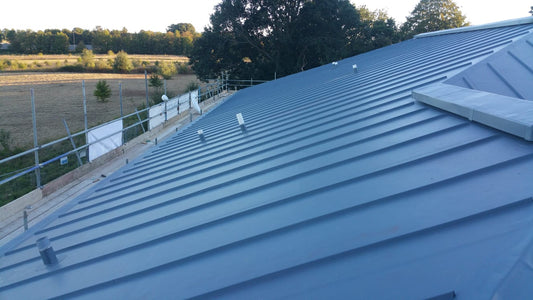 What's the Best Way to Remove Moss and Algae From PVC Roofing ?
