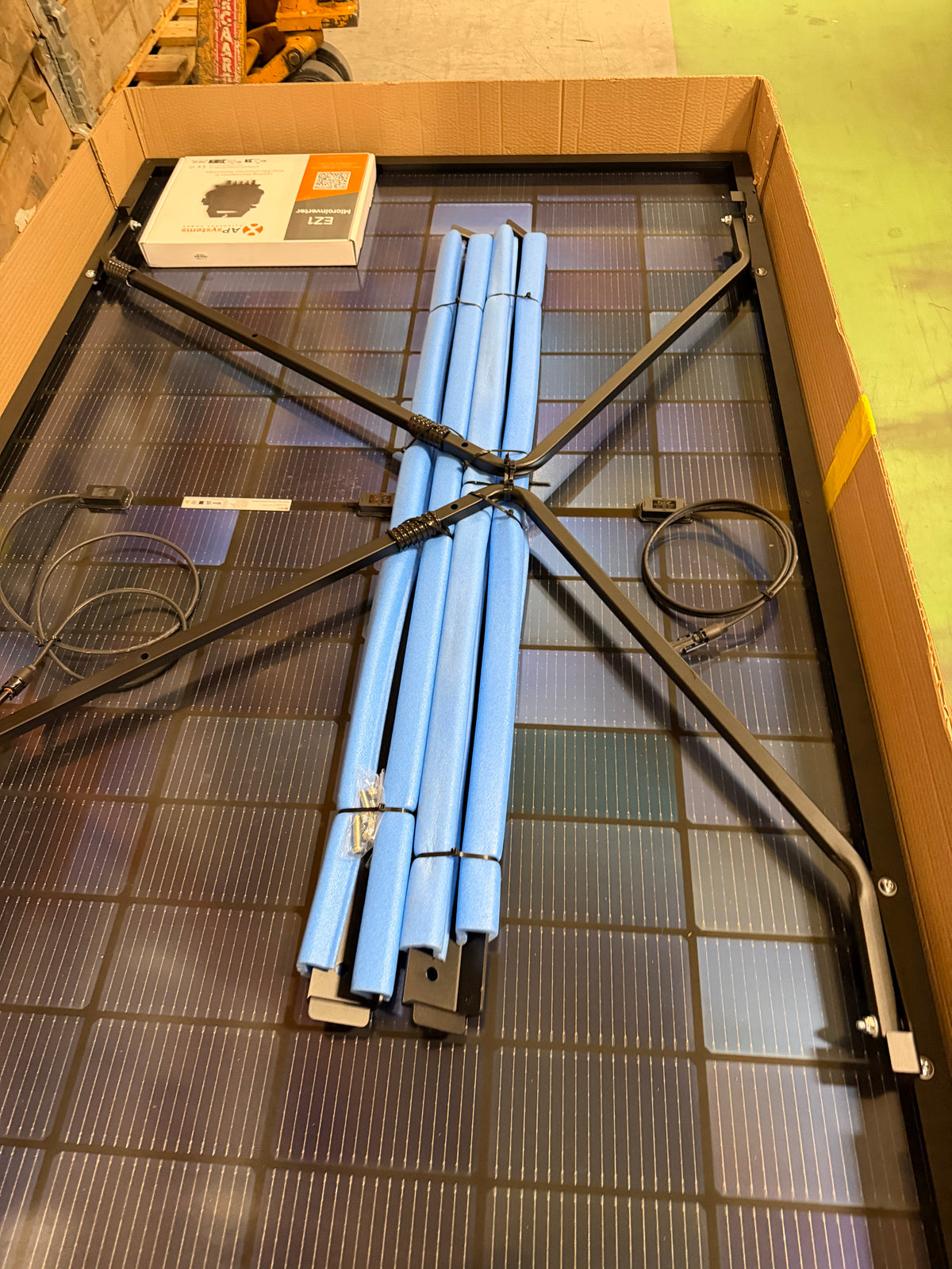UKSOL Pro Compact 460W Plug-In Solar Panel Ground Mount Kit